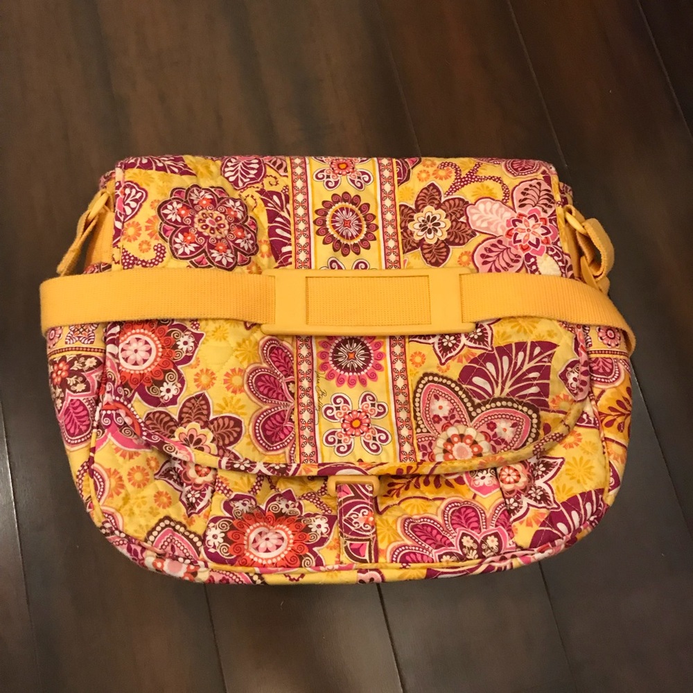 Vera Bradley messenger bag